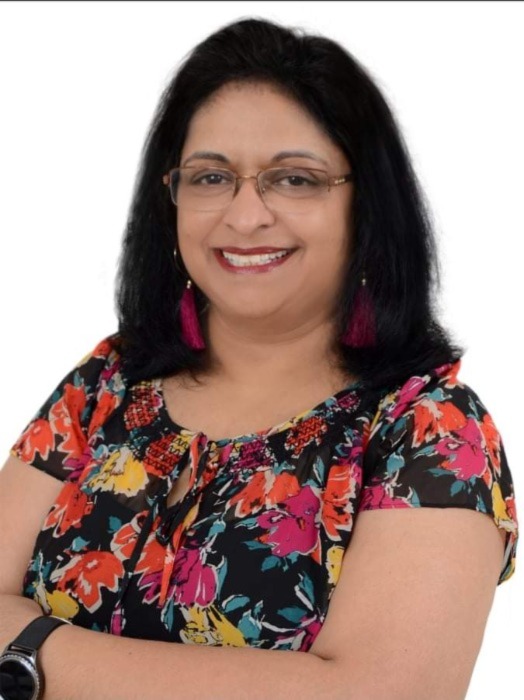 Dr. Daphne Soares