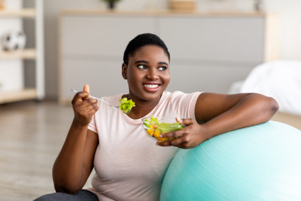 black woman eating healthy