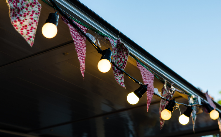last minute date ideas-food truck lights at an angle