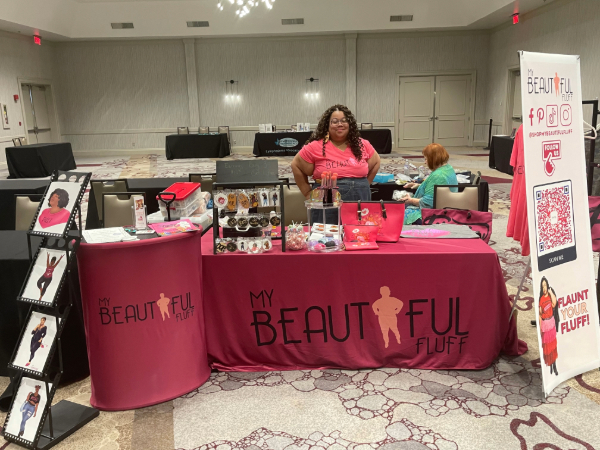 Brittany Washington of My Beautiful Fluff at vendor event